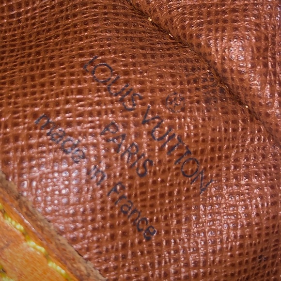 SOLD | LOUIS VUITTON BLOIS - Picture 7 of 8